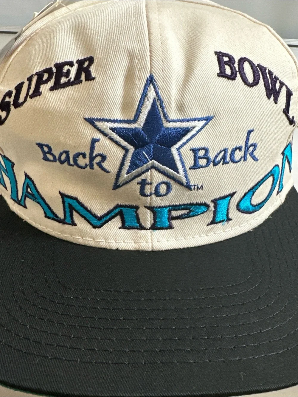 Vintage NWT Dallas Cowboys 'Back to Back Champions' White & Black Snapback Hat